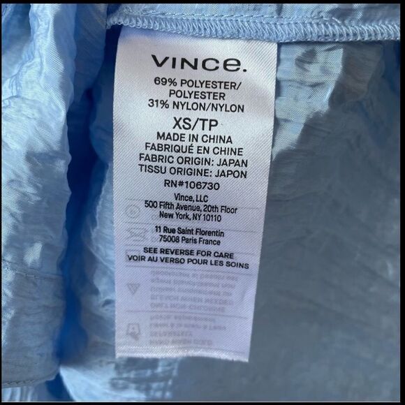 VINCE Double V-neck blouse in Cerulean blue - Picture 5 of 8